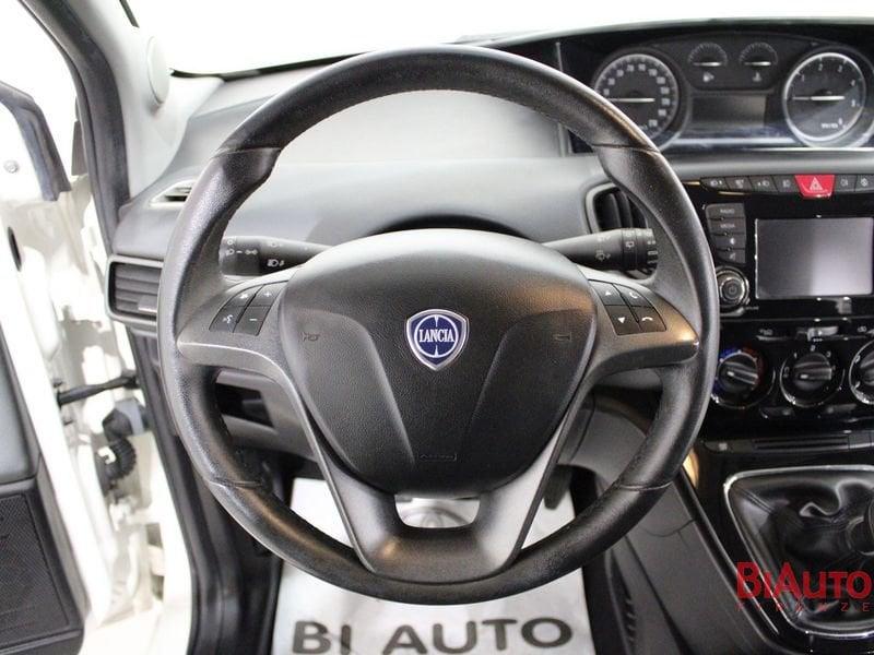 Lancia Ypsilon 1.3 MJT 16V 95 CV 5 porte S&S Silver