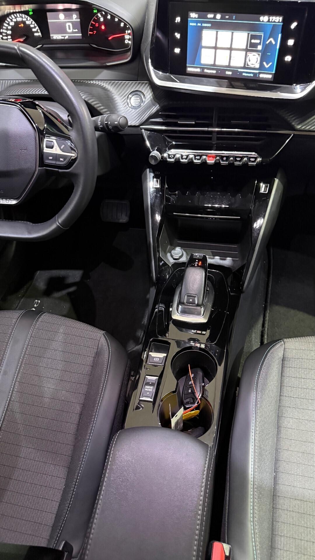 Peugeot 2008 BlueHDi 130 (VENDUTA)