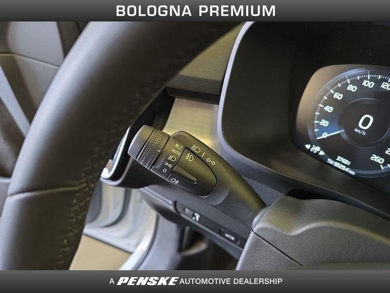Volvo XC40 T2 automatico Core