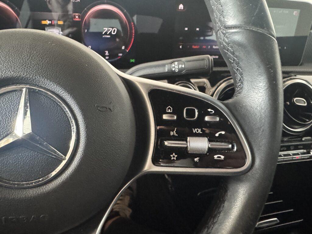 Mercedes CLA 200 200 D Sport 8G-DCT