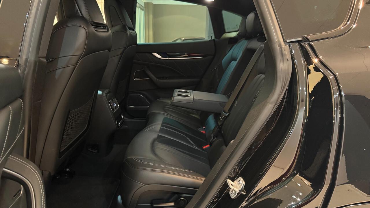 Maserati Levante V6 430cv AWD Gransport - 2019