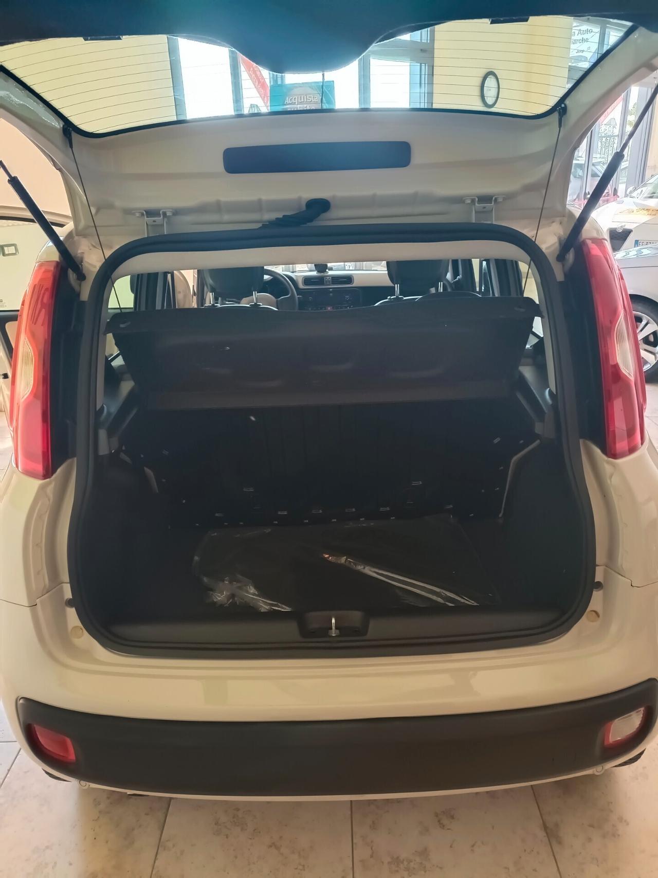 Fiat Panda versione lounge natural power