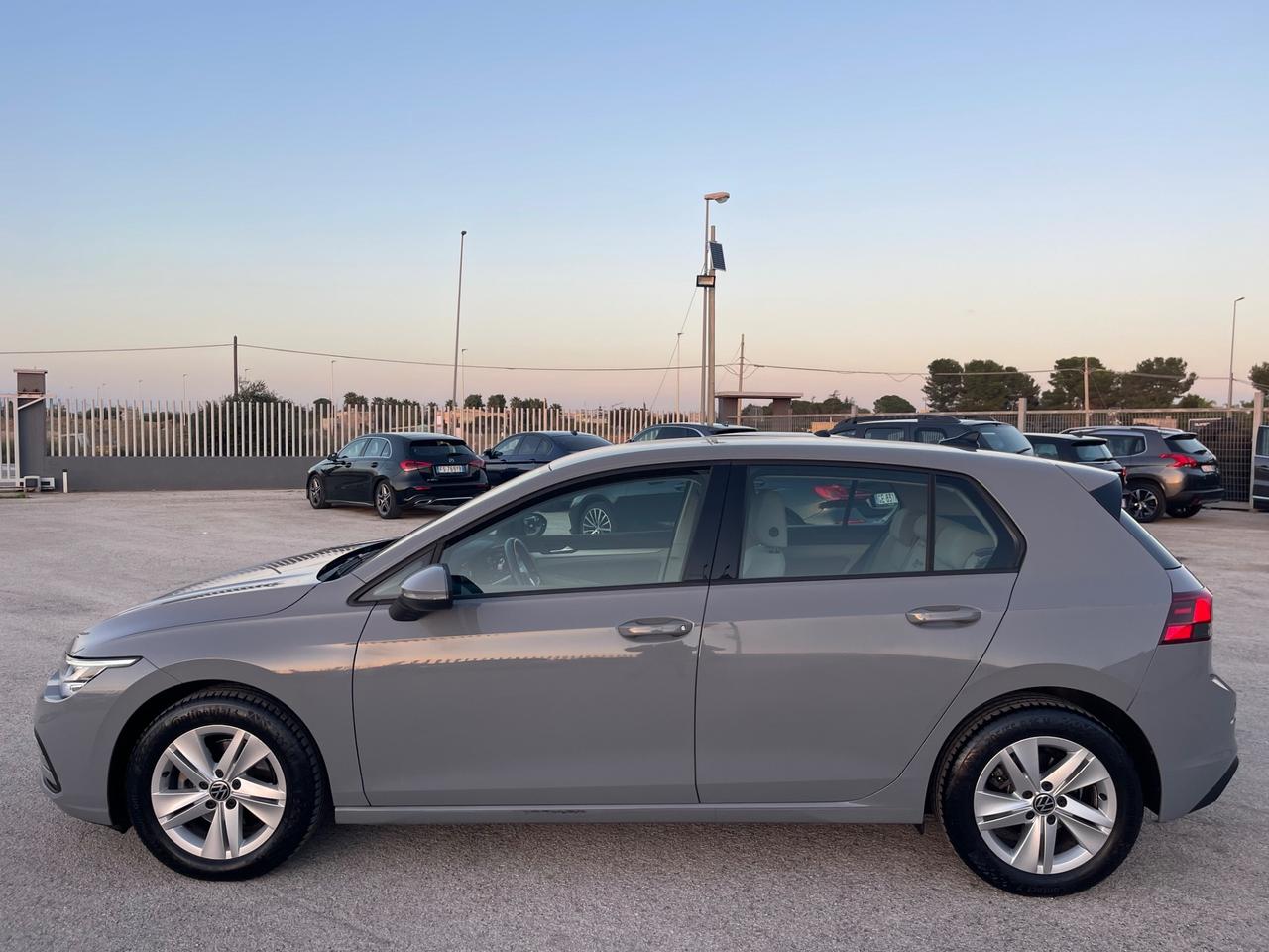 VOLKSWAGEN GOLF VIII 2.0 TDI DSG STYLE FULL MY21