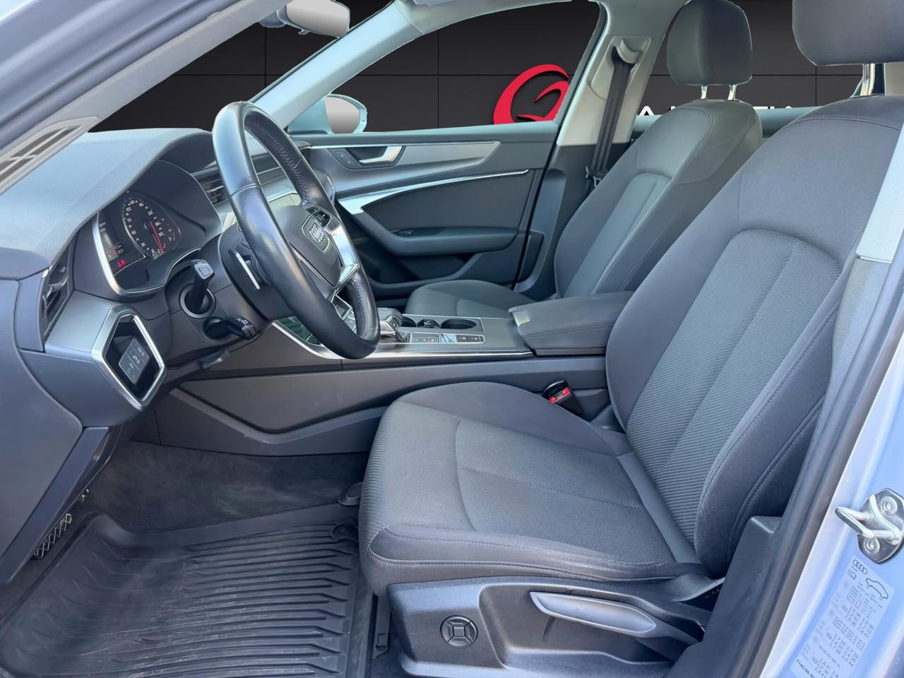 Audi A6 Avant 2.0 TDI S tronic S-LINE/CERCHI 19"