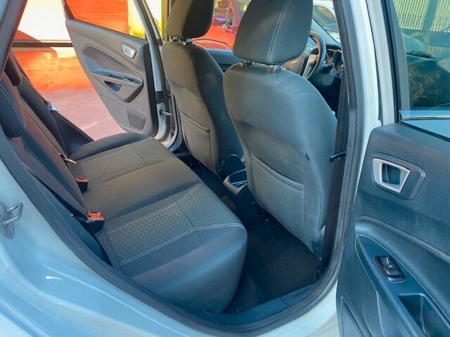 Ford Fiesta 1.4 TDCi 70CV 5 porte Titanium,UNIPROPRIETARIO!!