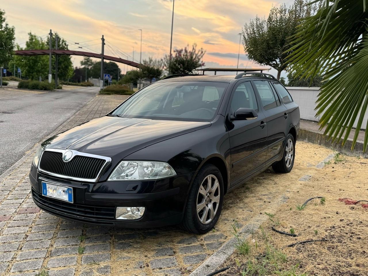 Skoda Octavia 1.9 TDI DSG Wagon Elegance