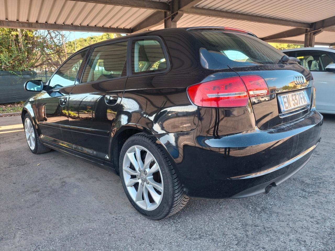 Audi A3 SPB 1.6 TDI 105 CV* CERCHI 17"*