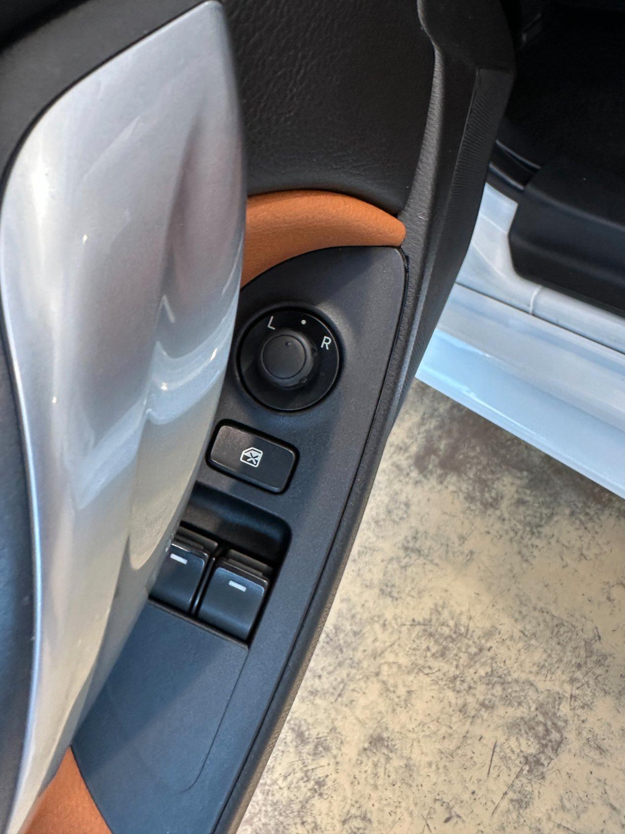 Fiat 124 Spider 1.4 m-air Lusso auto-LED-17"-Bose-Pelle-Keyless