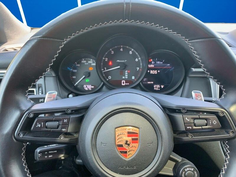 PORSCHE Macan 2.0 T