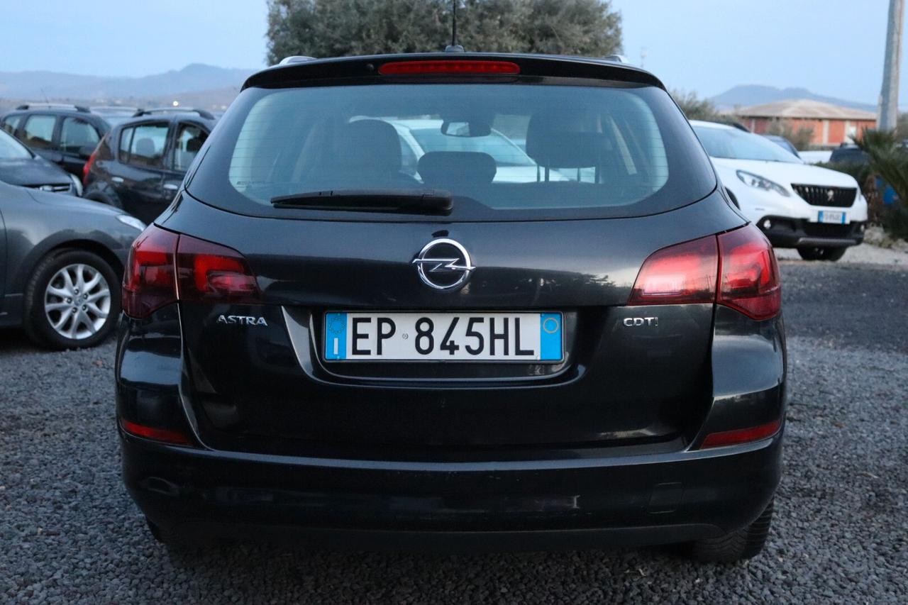 Opel Astra 1.7 CDTI 110CV Sports Tourer Cosmo