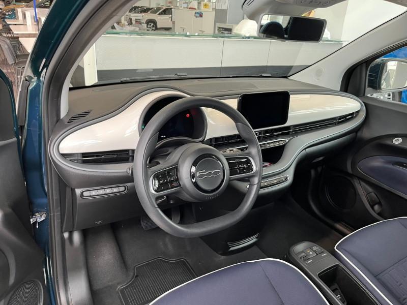 FIAT 500e Berlina 23,8 kWh Action