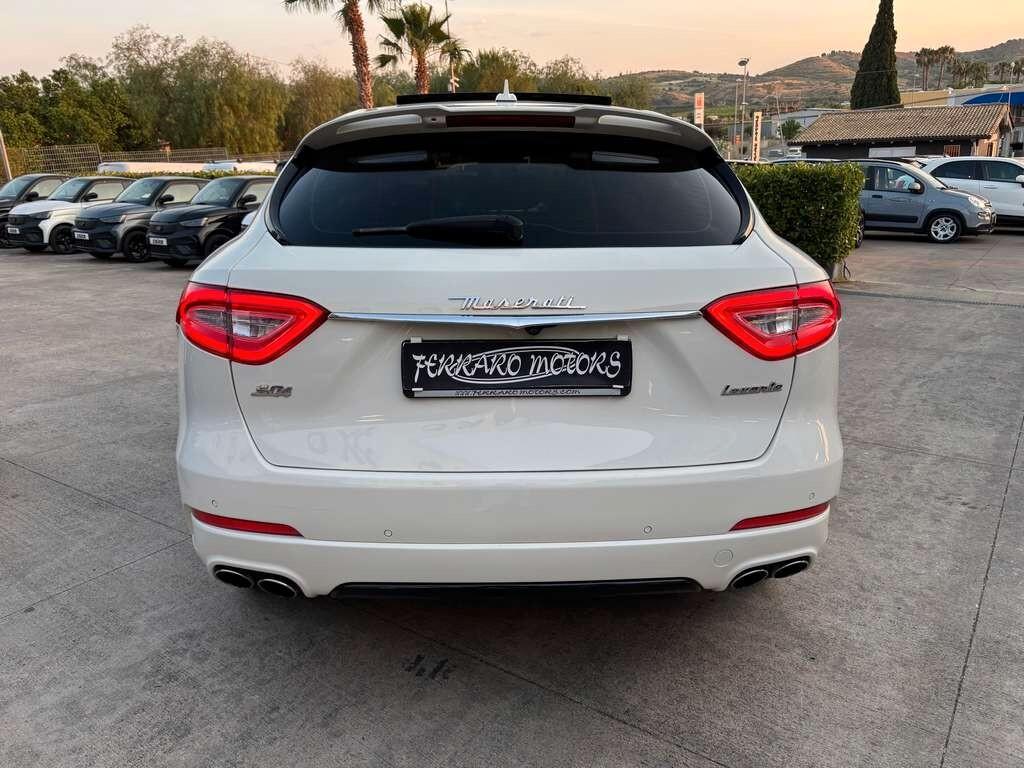 Maserati Levante V6 430 CV S AWD 2017/ KM 123.000 Tua a 379 Euro al mese