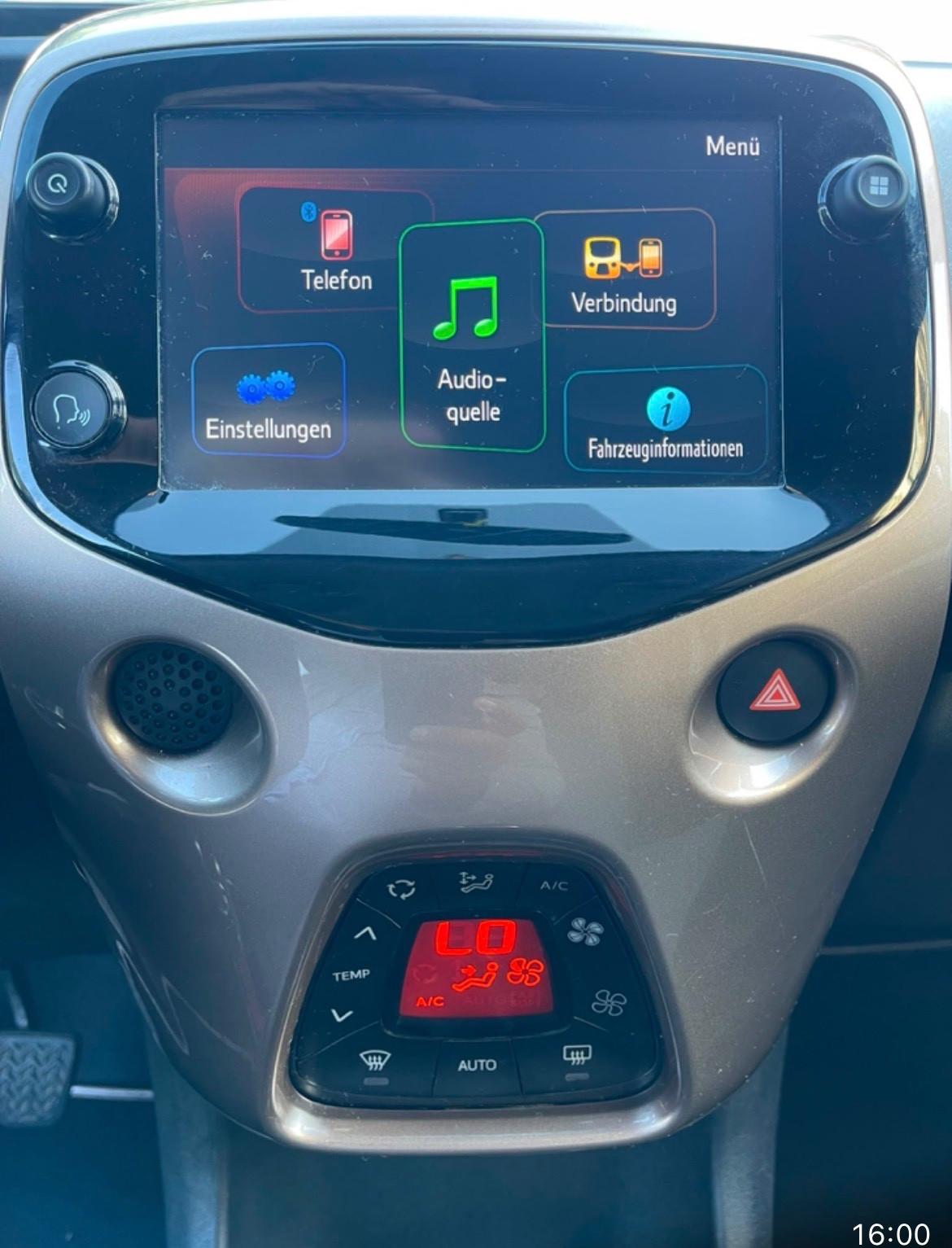 Citroen C1 VTi 72 S&S 3 porte Shine