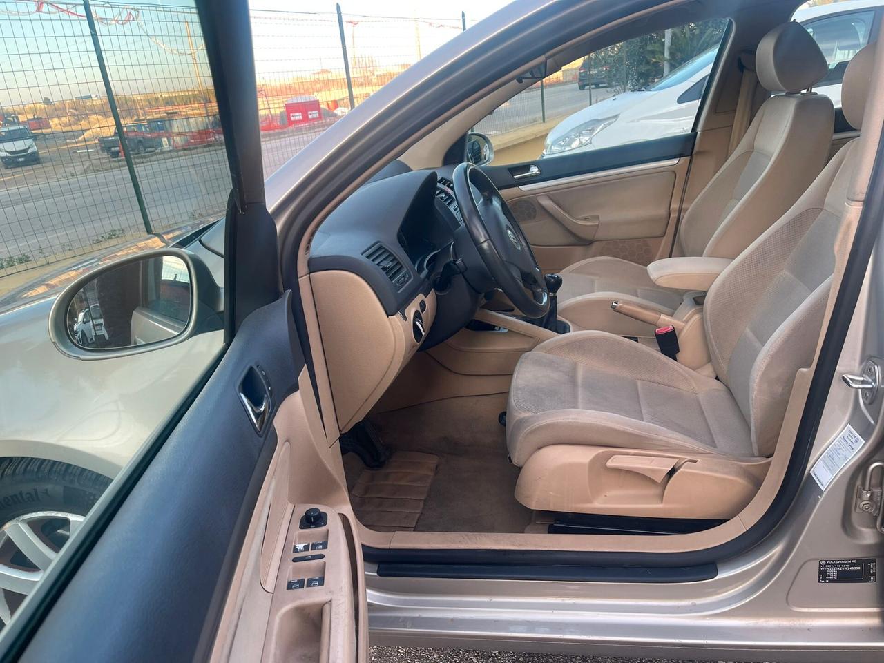 Volkswagen Golf 2.0 16V TDI 4mot. 5p. Sportline