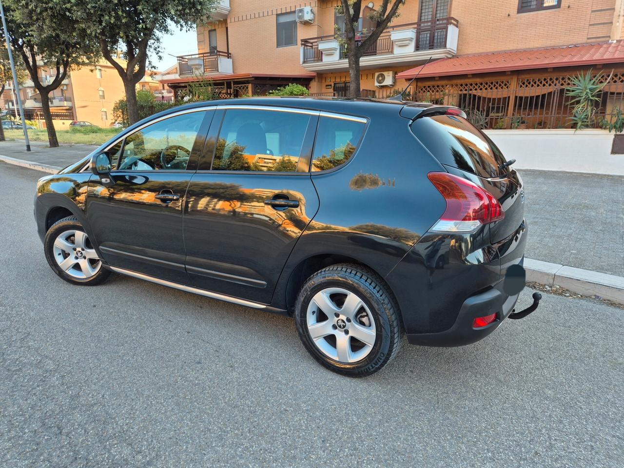 Peugeot 3008 1.6 hdi 115cv tetto panoramico 2016 gangio traino