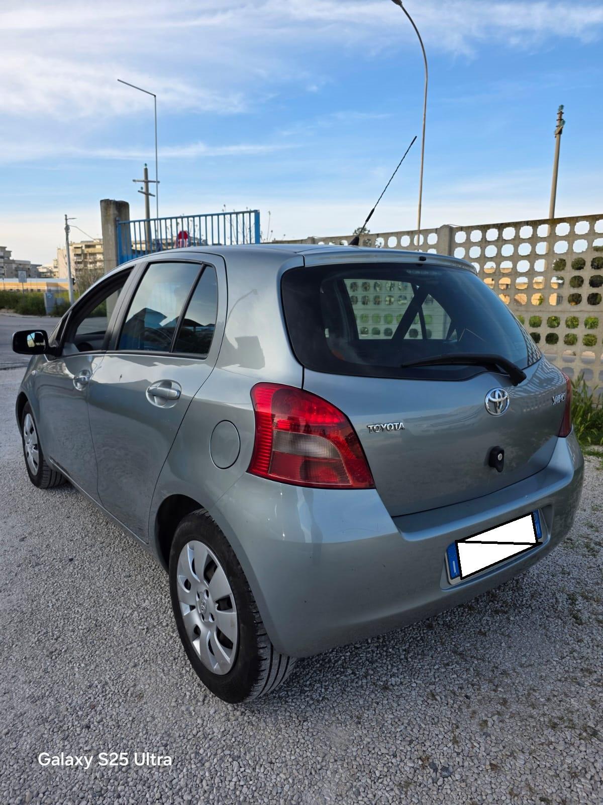 Toyota Yaris 1.0 5 porte Sol
