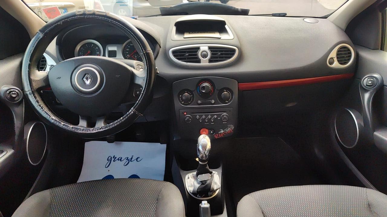 Renault Clio 1.2 16V 5 porte Rip Curl