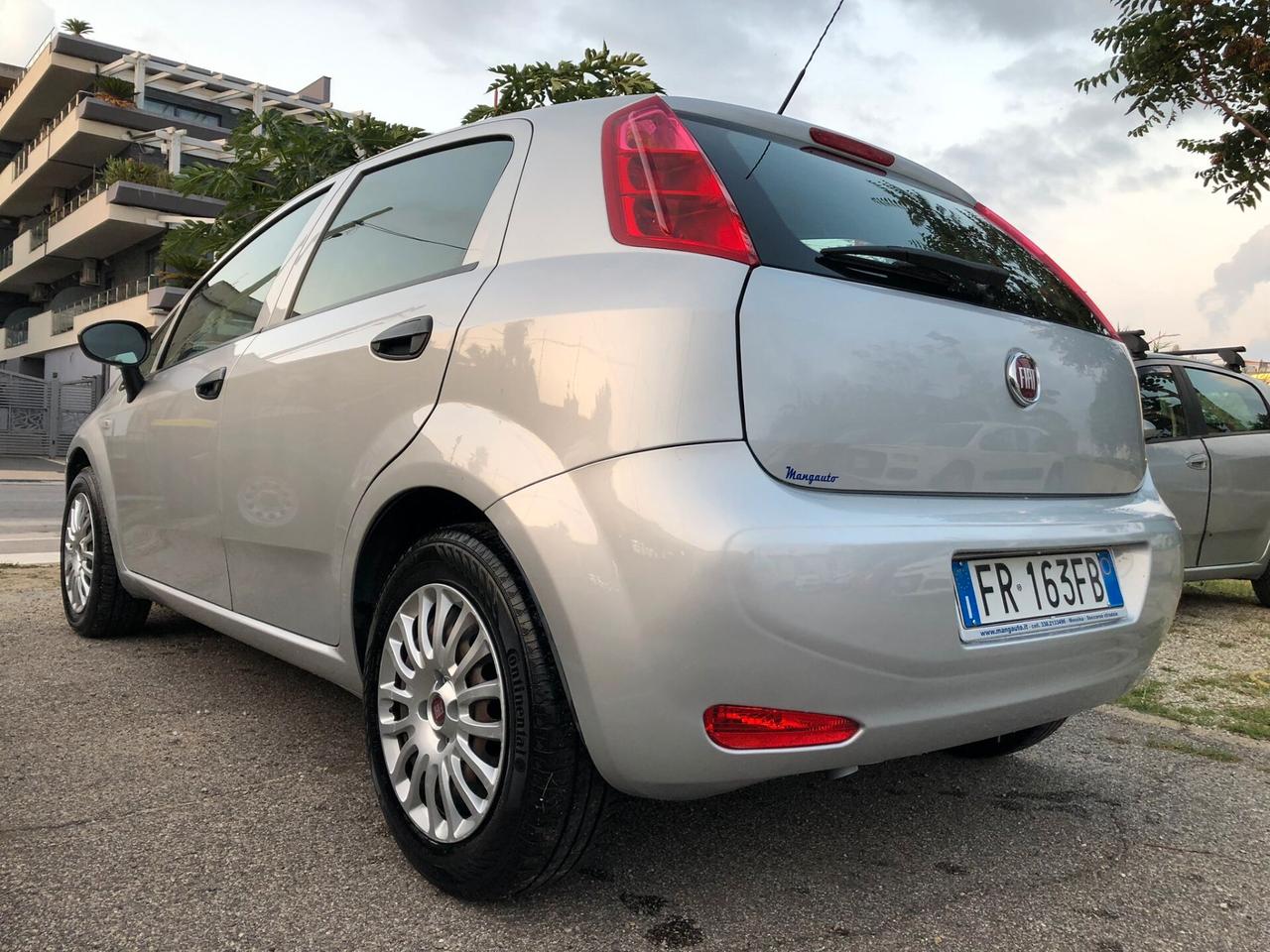 Fiat Punto 1.3 MJT II S&S 95 CV 5 porte Street