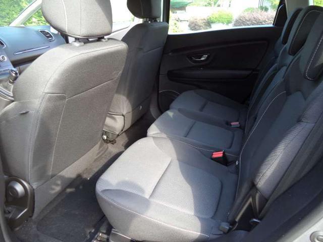 RENAULT Grand Scenic Blue dCi 120 CV Initiale Paris