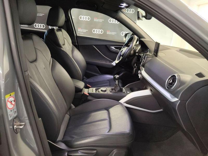 Audi Q2 35 TFSI Identity Black
