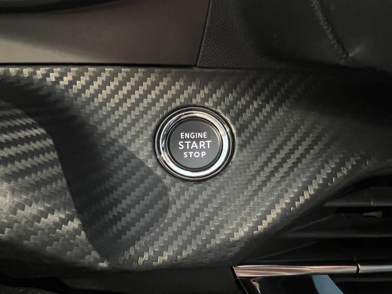 Peugeot 2008 PureTech 100 S&S Allure