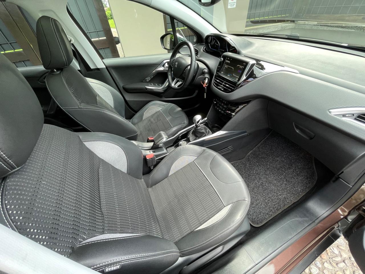Peugeot 2008 1.6 e-HDi 115 CV *FULL OPTIONAL*