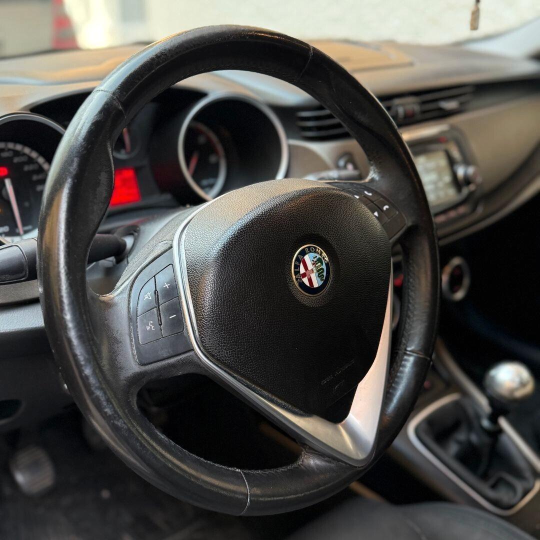 Alfa Romeo Giulietta 1.6 JTDm-2 105 CV Distinctive