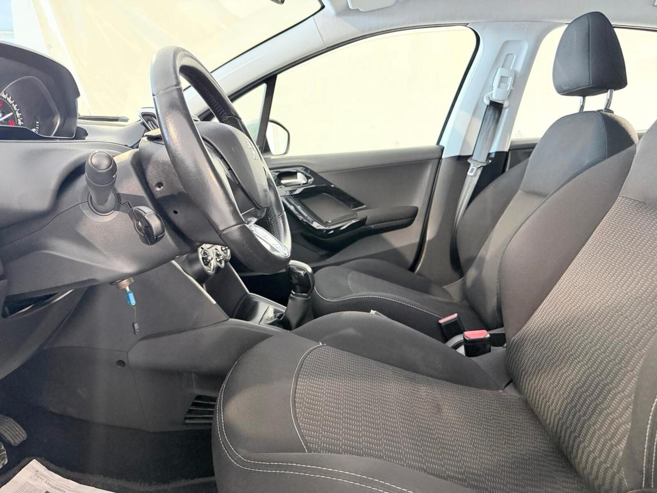 Peugeot 208 HDI ACCONTO 0€ RATE DA 175€ AL MESE