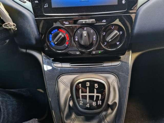 Lancia Ypsilon Ypsilon 1.0 FireFly 5 porte S&S Hybrid Platino