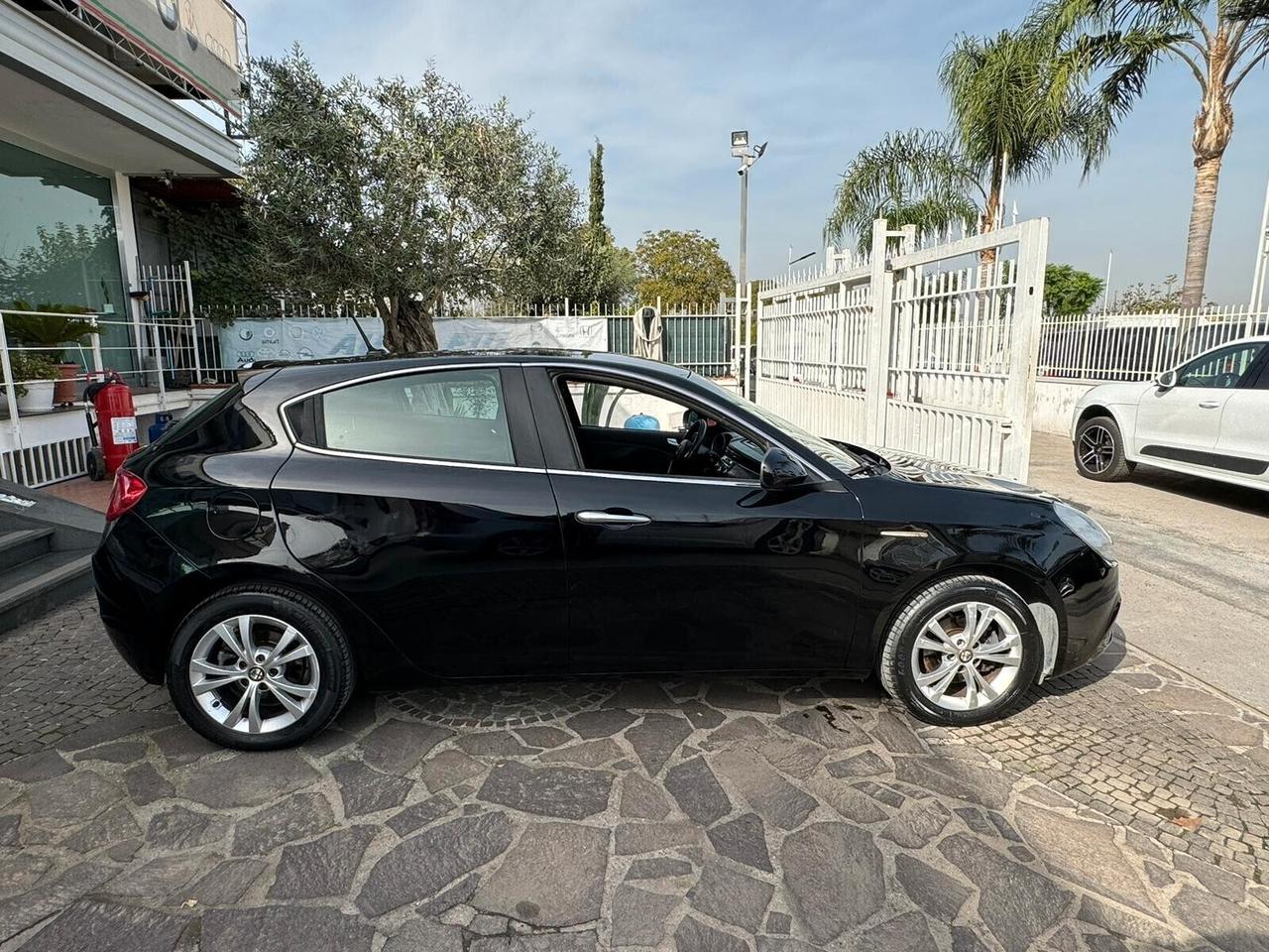 Alfa Romeo Giulietta 1.6 JTDm-2 105 CV Exclusive