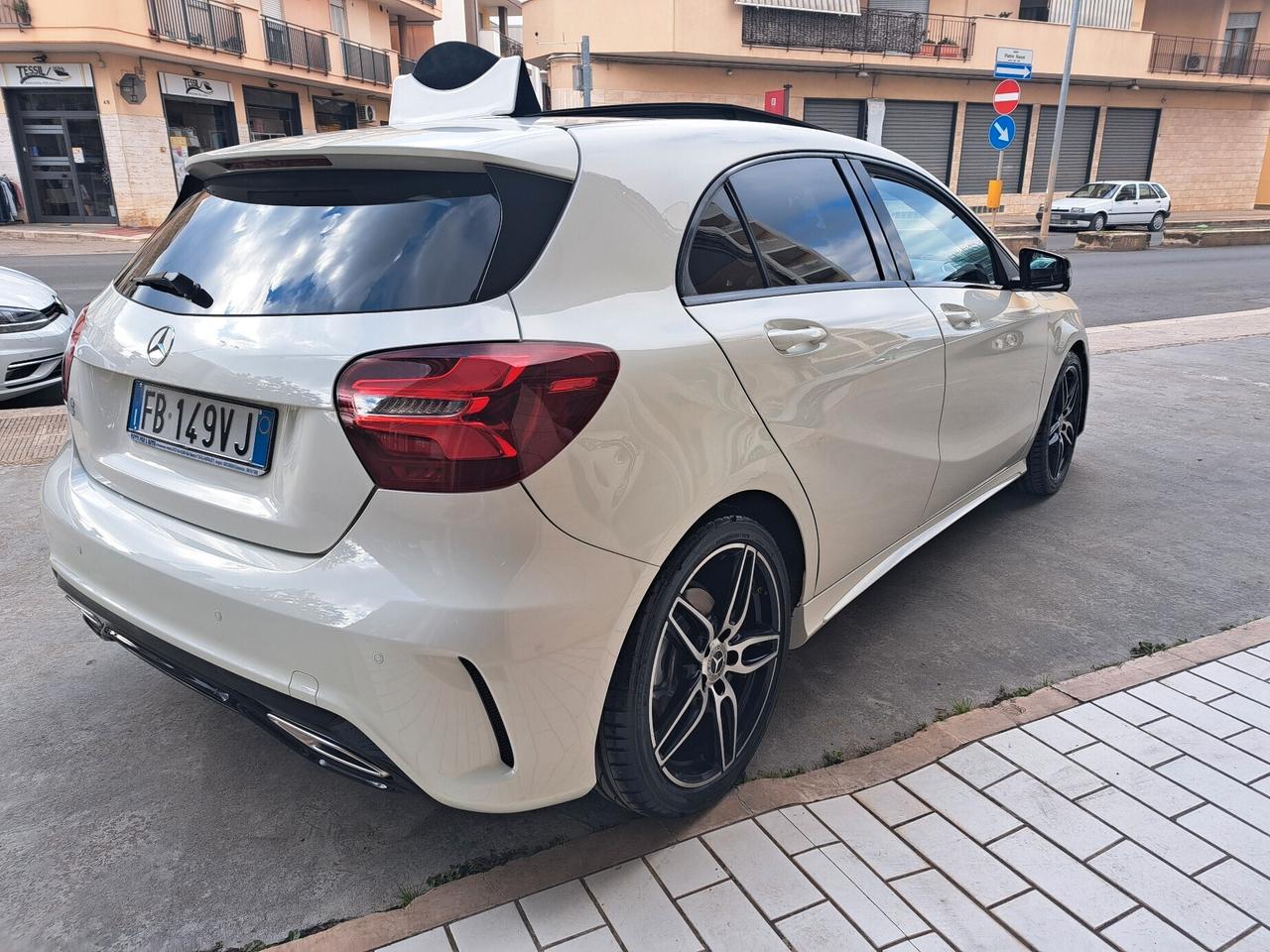 Mercedes-benz A 180 D AMG TETTO APRIBILE