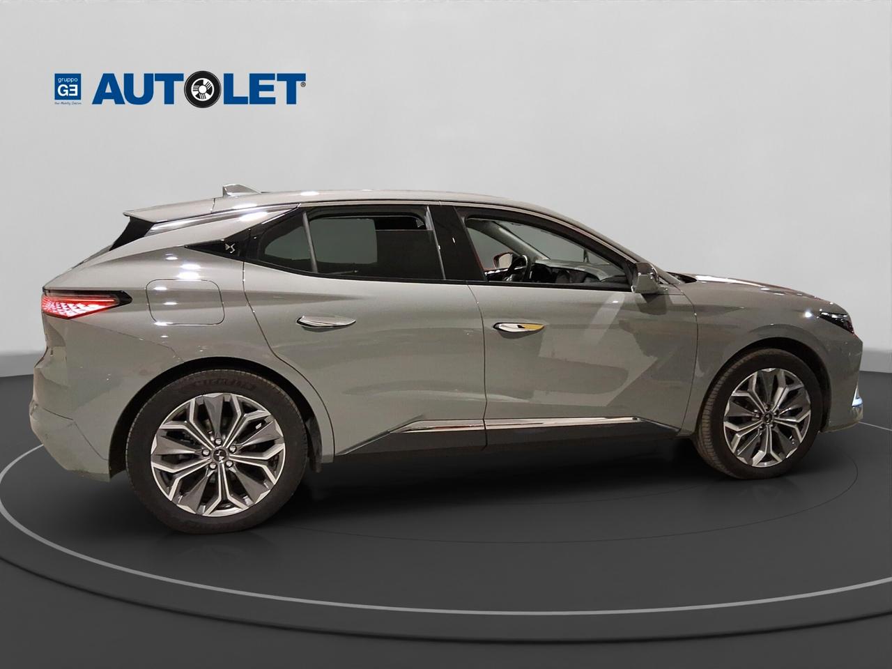 Ds DS4 PLUG IN HYBRID TROCADERO