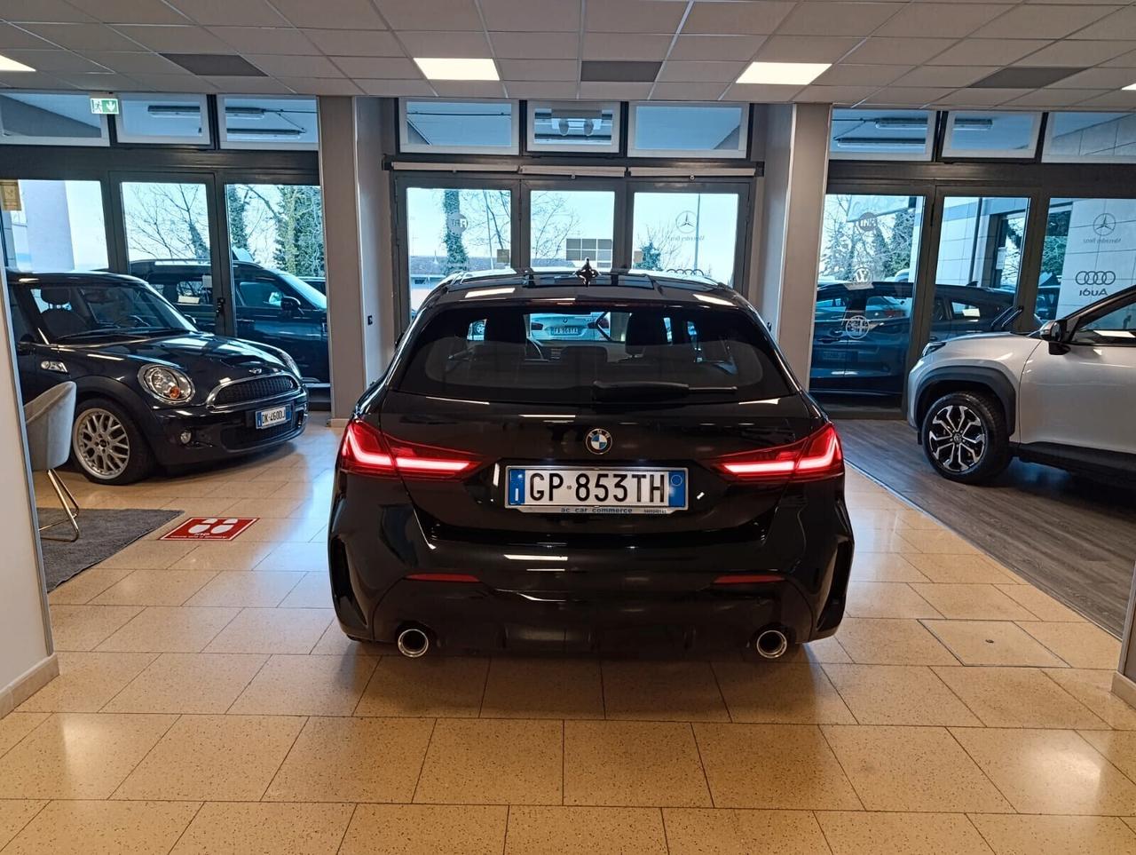 Bmw 118 118d 5p. Msport