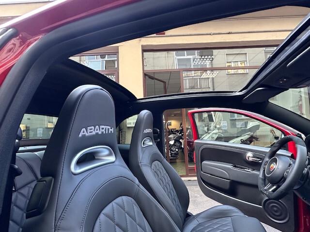 Abarth 695C 1.4 Turbo T-Jet CV 180