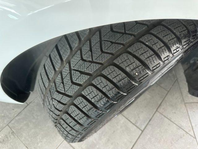 AUDI A4 Avant 40 g-tron S tronic Business Advanced