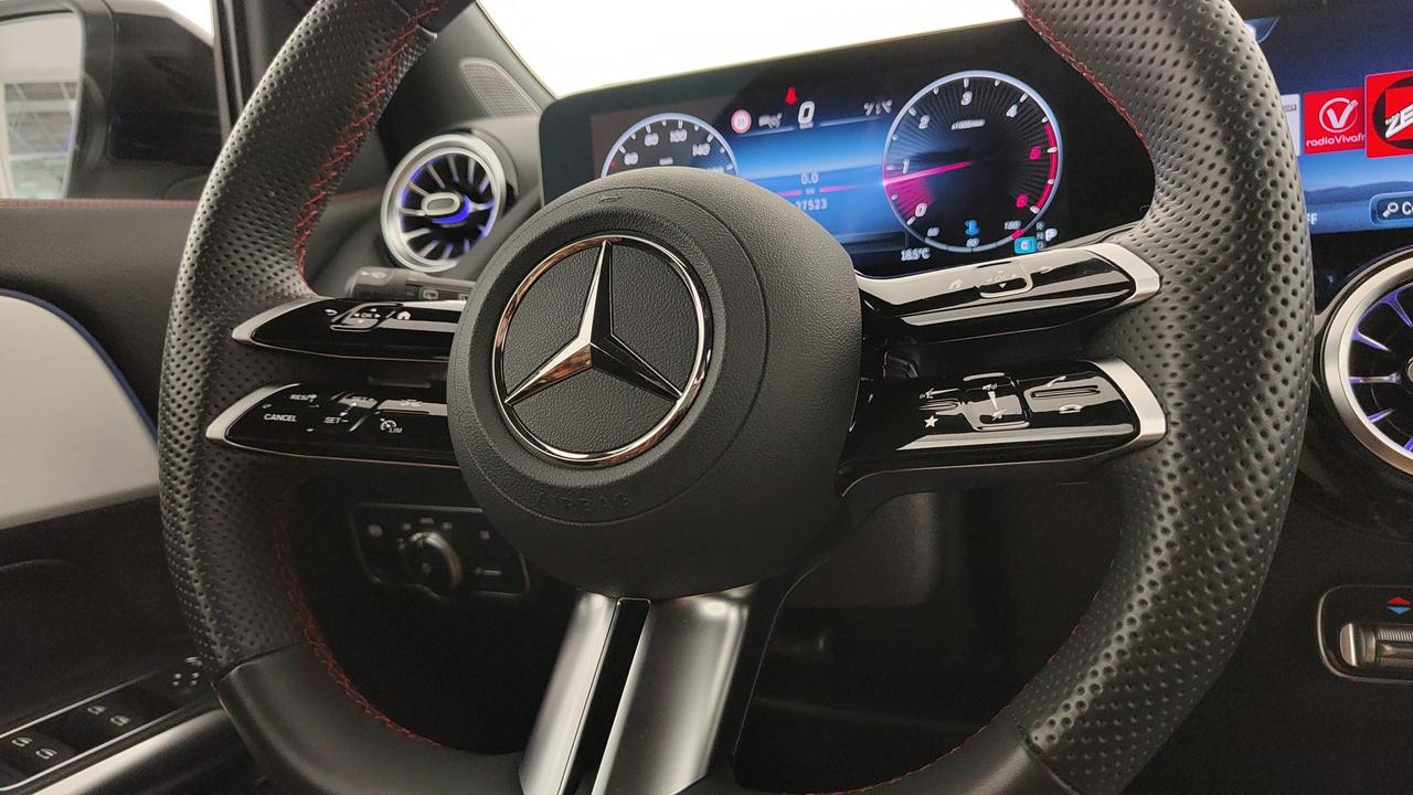 Mercedes-Benz GLA 200 d automatic