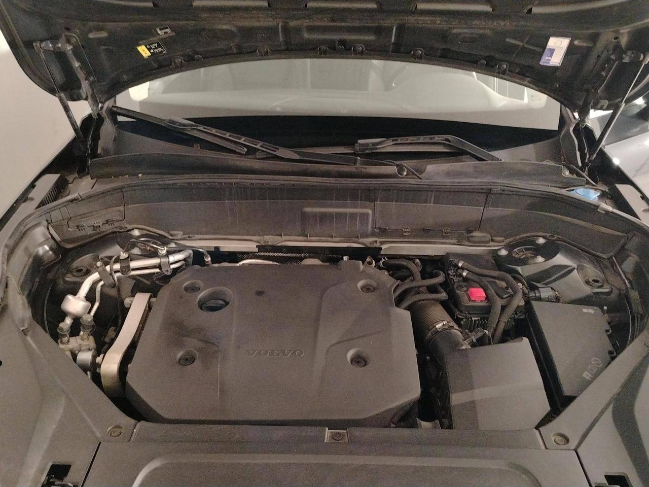 Volvo XC90 2.0 b5 Momentum awd