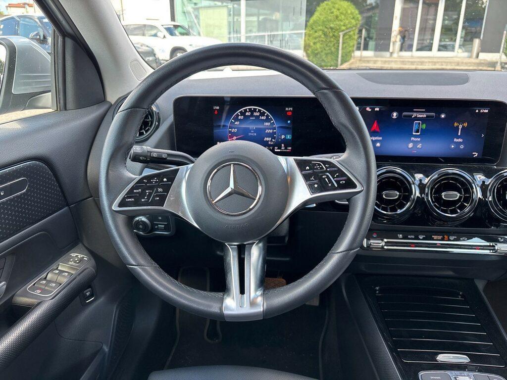 Mercedes GLA 180 180 D Advanced 8G-DCT