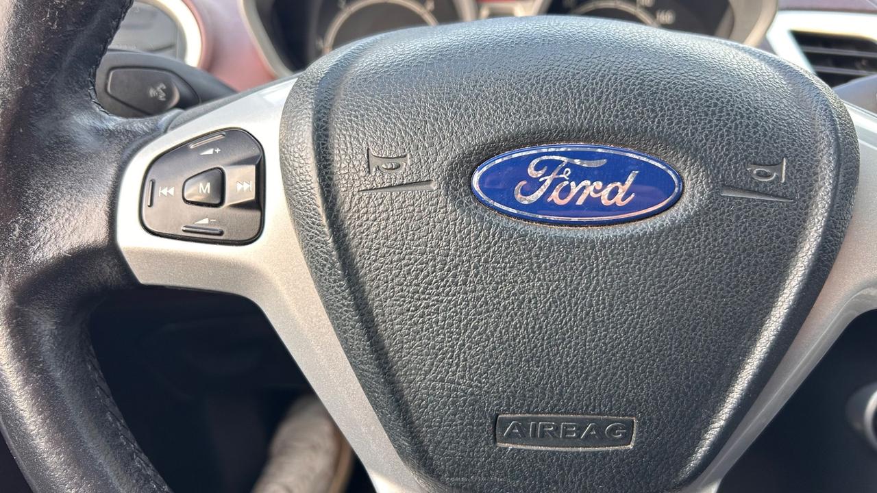 Ford Fiesta 1.6 TDCi 90cv