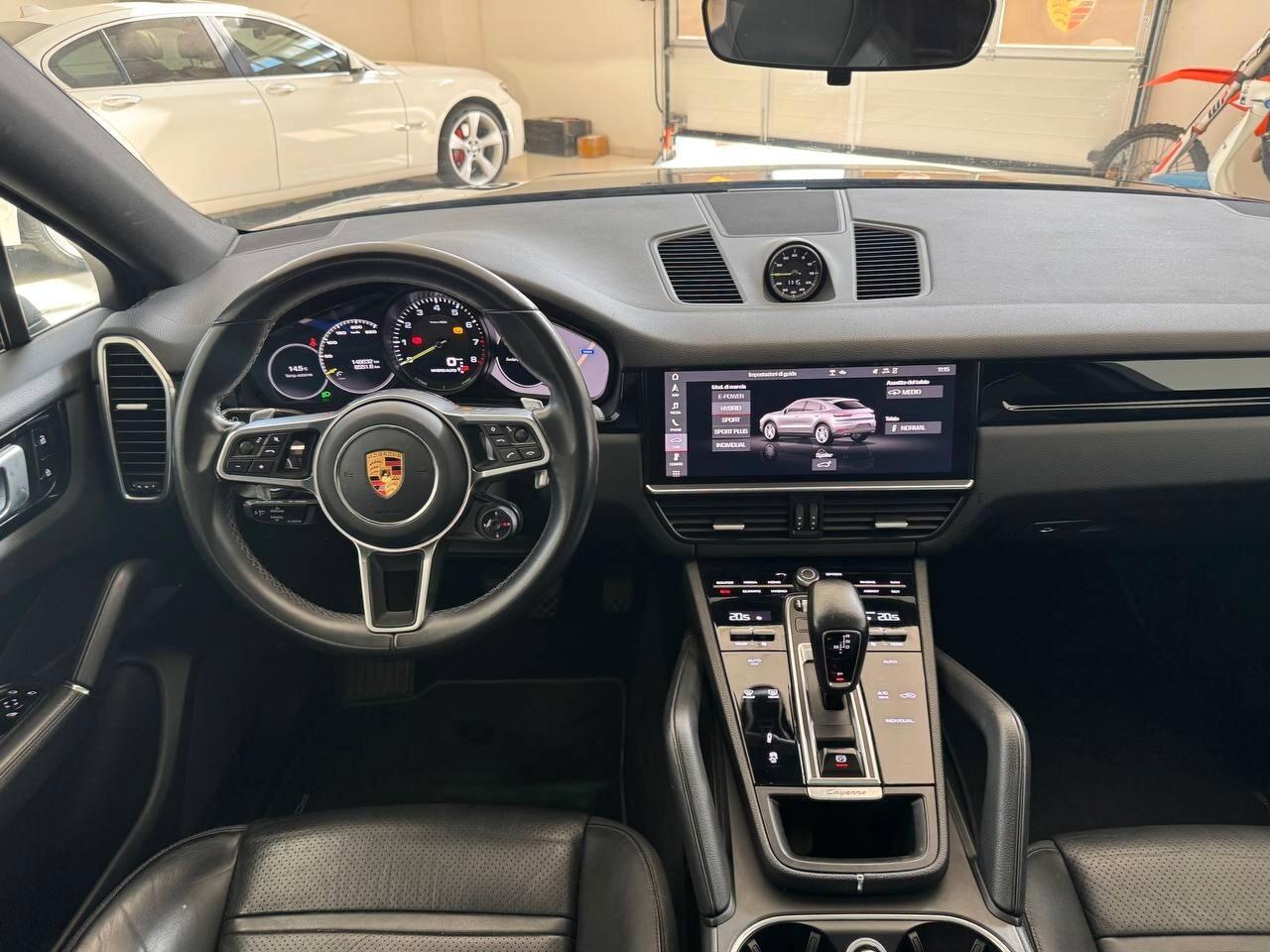 Porsche Cayenne Coupé 3.0 V6 E-Hybrid