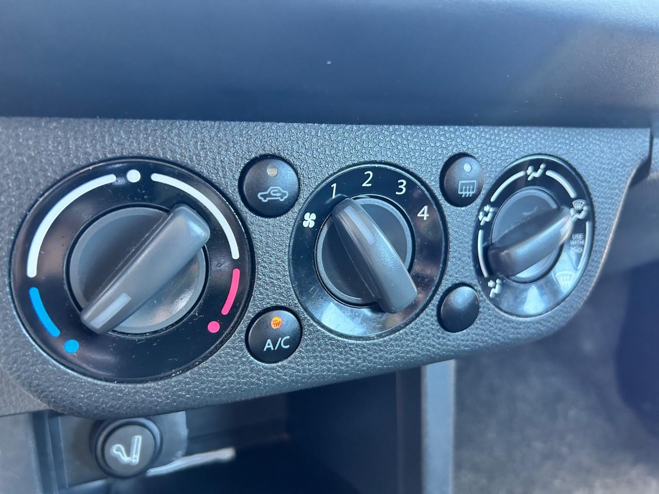 Suzuki Swift 1.3 D X neopatentati 2007