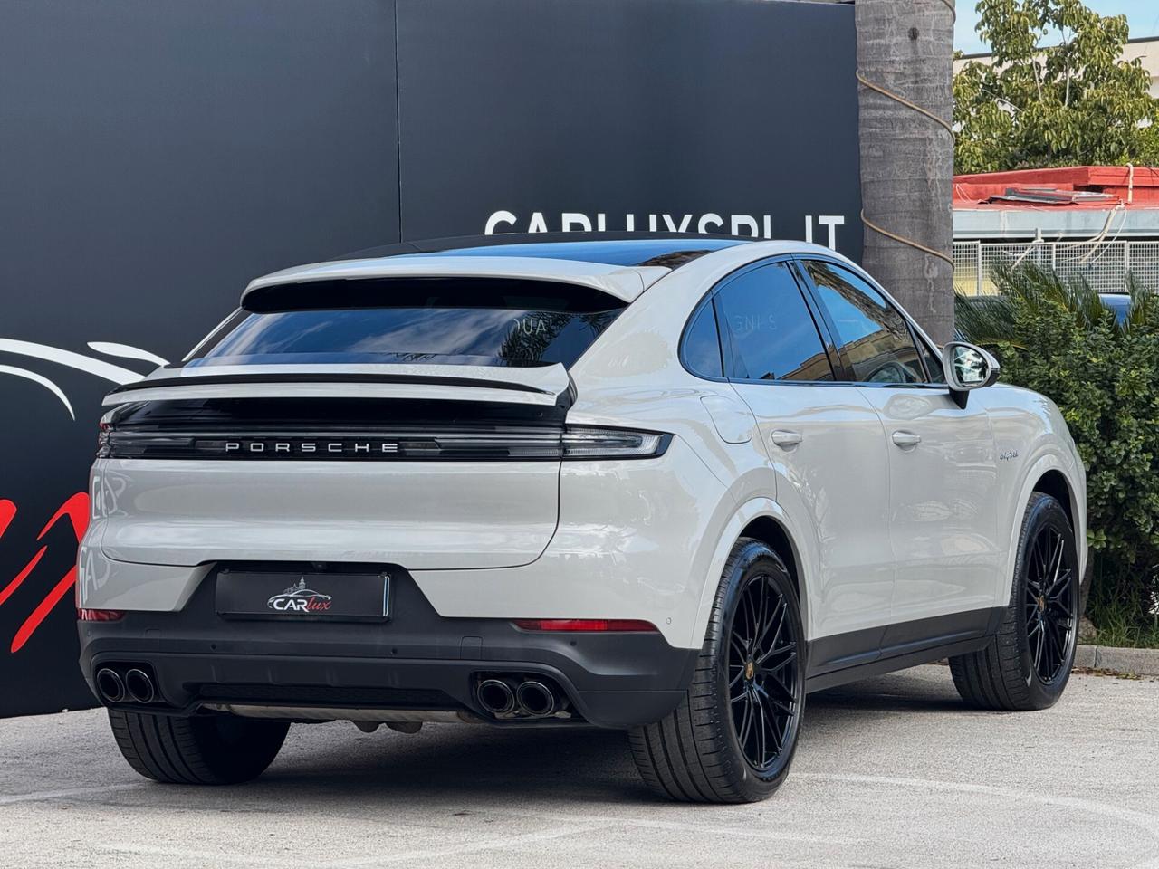 Porsche Cayenne Coupe 3.0 E-hybrid TETTO TV DISPLAY