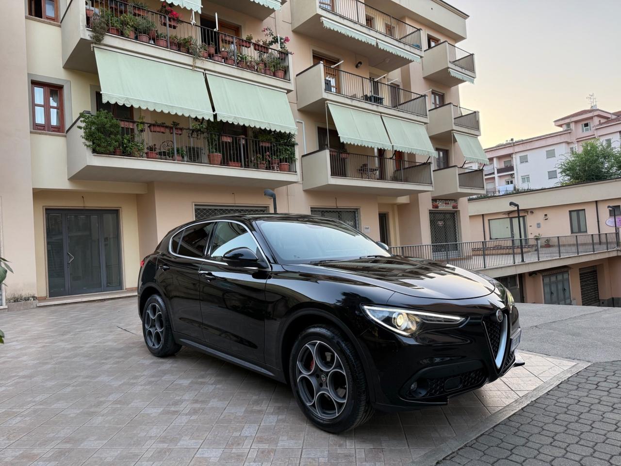 Alfa Romeo Stelvio 2.2 Turbodiesel 210 CV AT8 Q4 B-Tech