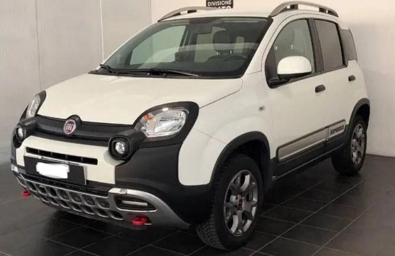 Solo da QUALITYCARS PESCARA Fiat Panda 1.0 FireFly S&S Hybrid City Cross