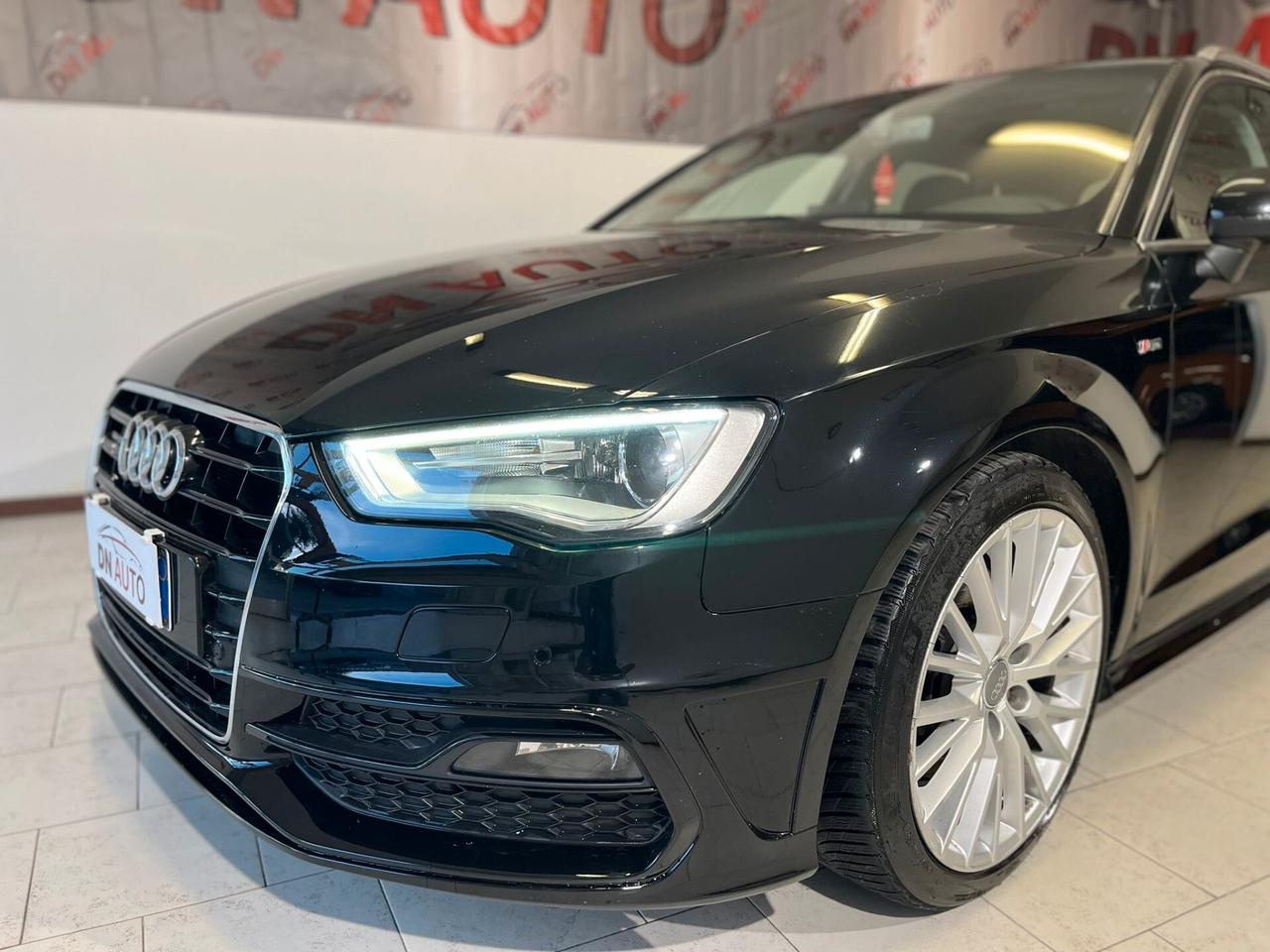 Audi A3 2.0 TDI 184 CV Sline Quattro Stronic