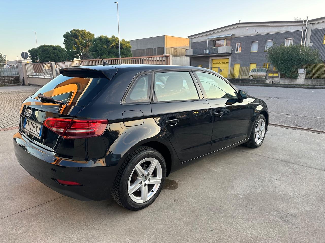 Audi A3 SPB 35 TDI S tronic Business