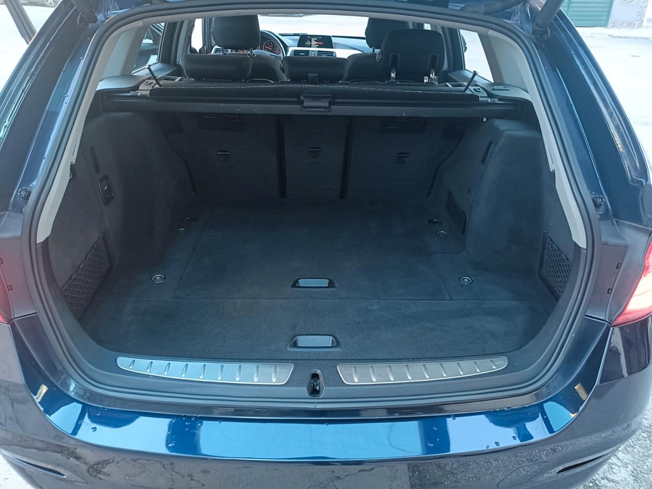 Bmw 320 320d Efficient Dynamics Touring Business Advantage aut.