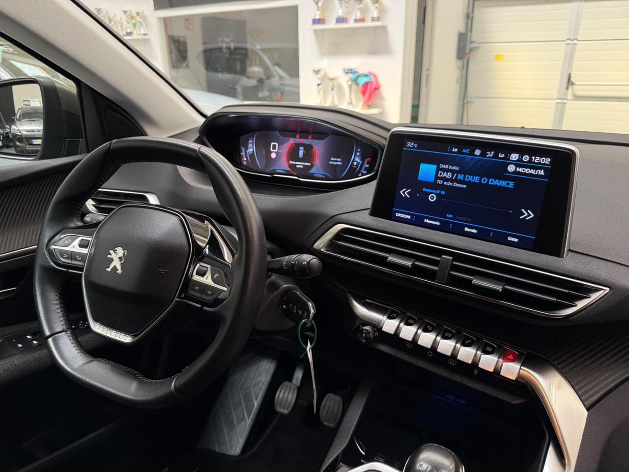 Peugeot 3008 PureTech Turbo 130 S&S EAT8 Active