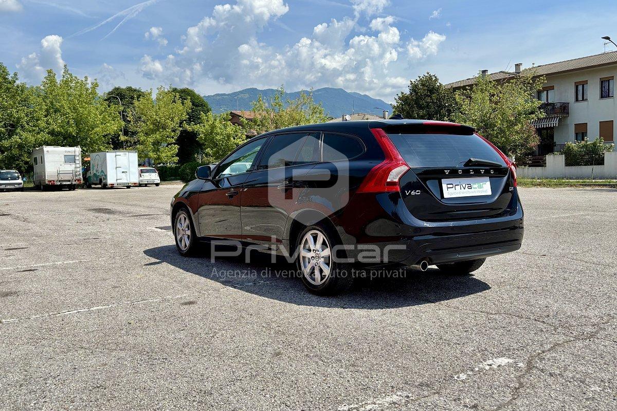 VOLVO V60 D3 Geartronic Kinetic
