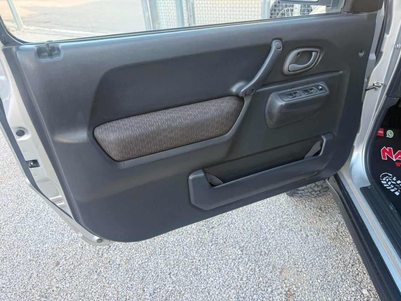 Suzuki Jimny 1.5 DDiS cat 4WD JLX